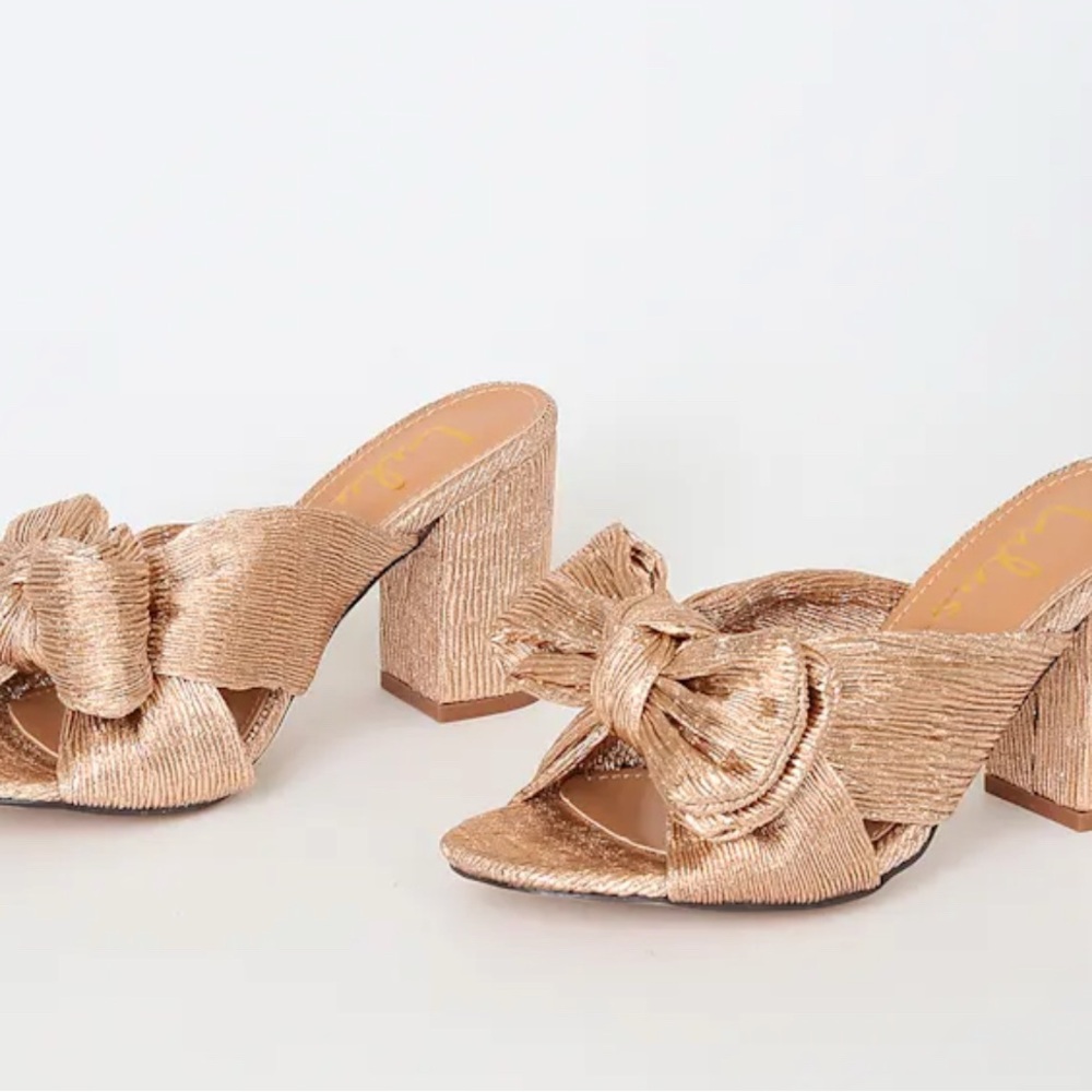 Lulu's Metallic Rose Gold Bow Sandals